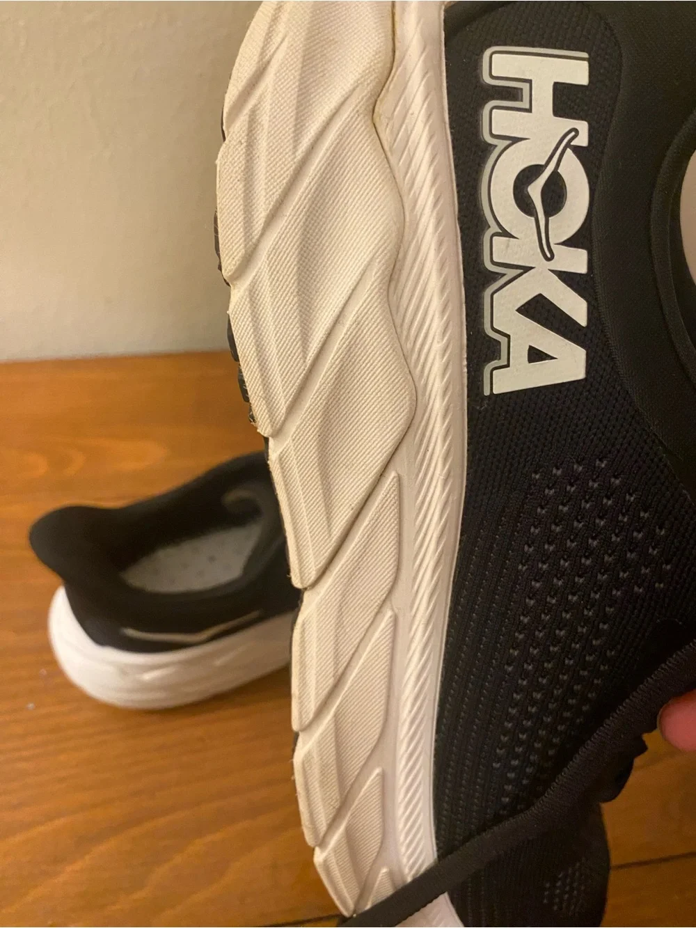 Women’s Hoka One One Arahi 7 Sneakers Sz9B NO INSOLES